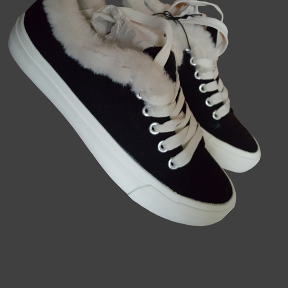 Zephyr Sneakers Black with Faux Fur Trim Lining Size 6.5 - Picture 5 of 10